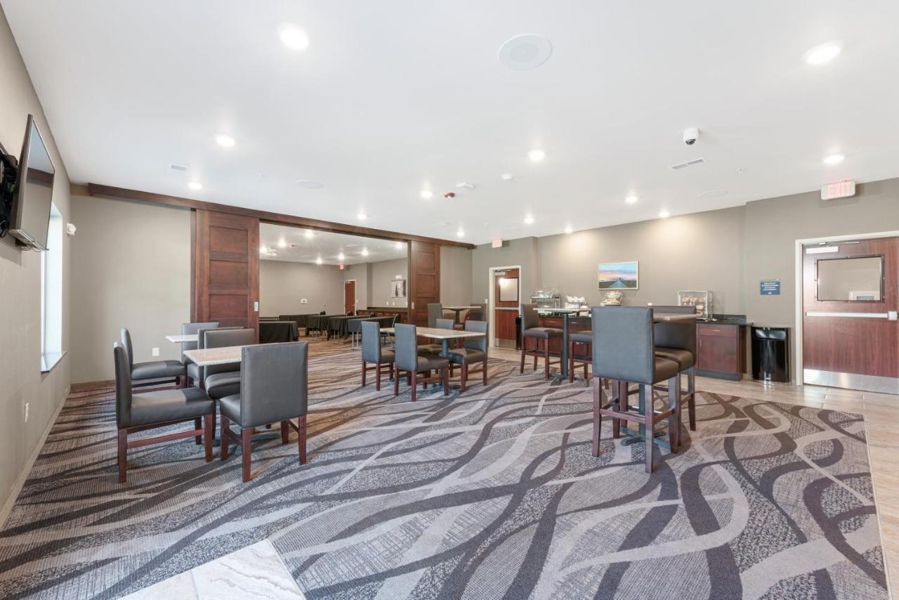 Cobblestone Hotel & Suites - Urbana المظهر الخارجي الصورة