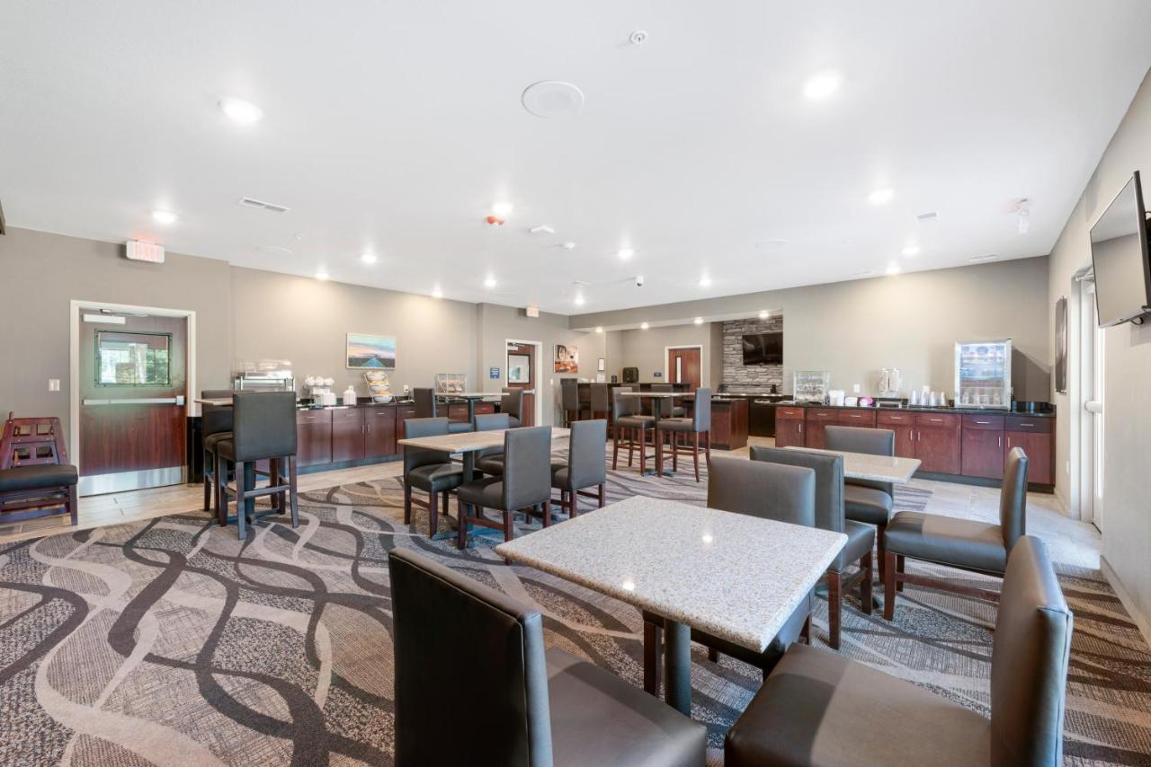 Cobblestone Hotel & Suites - Urbana المظهر الخارجي الصورة